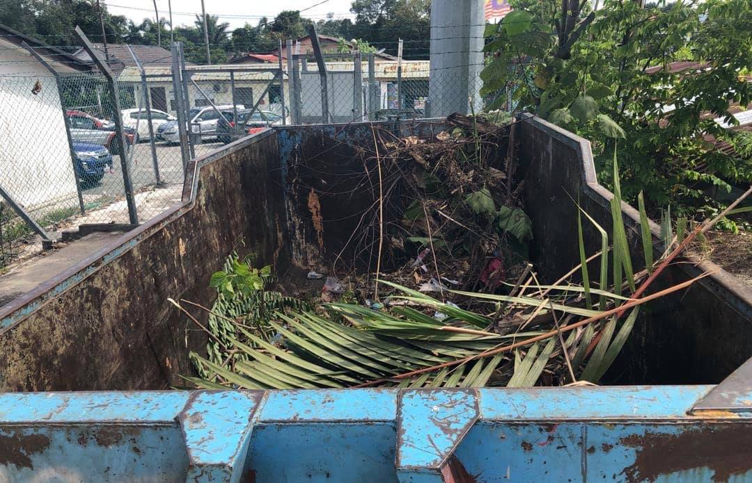 KDEB Waste Management - Gotong Royong Zon 11 Kuang