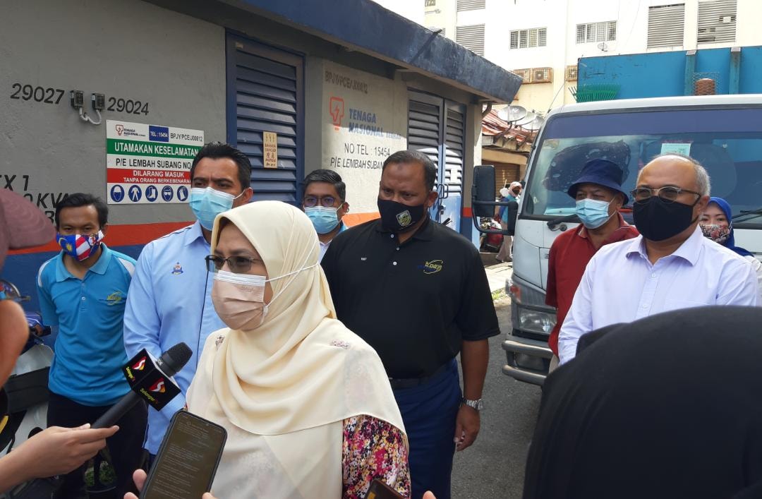 KDEB Waste Management - PEMBERSIHAN DI PPR LEMBAH SUBANG 1