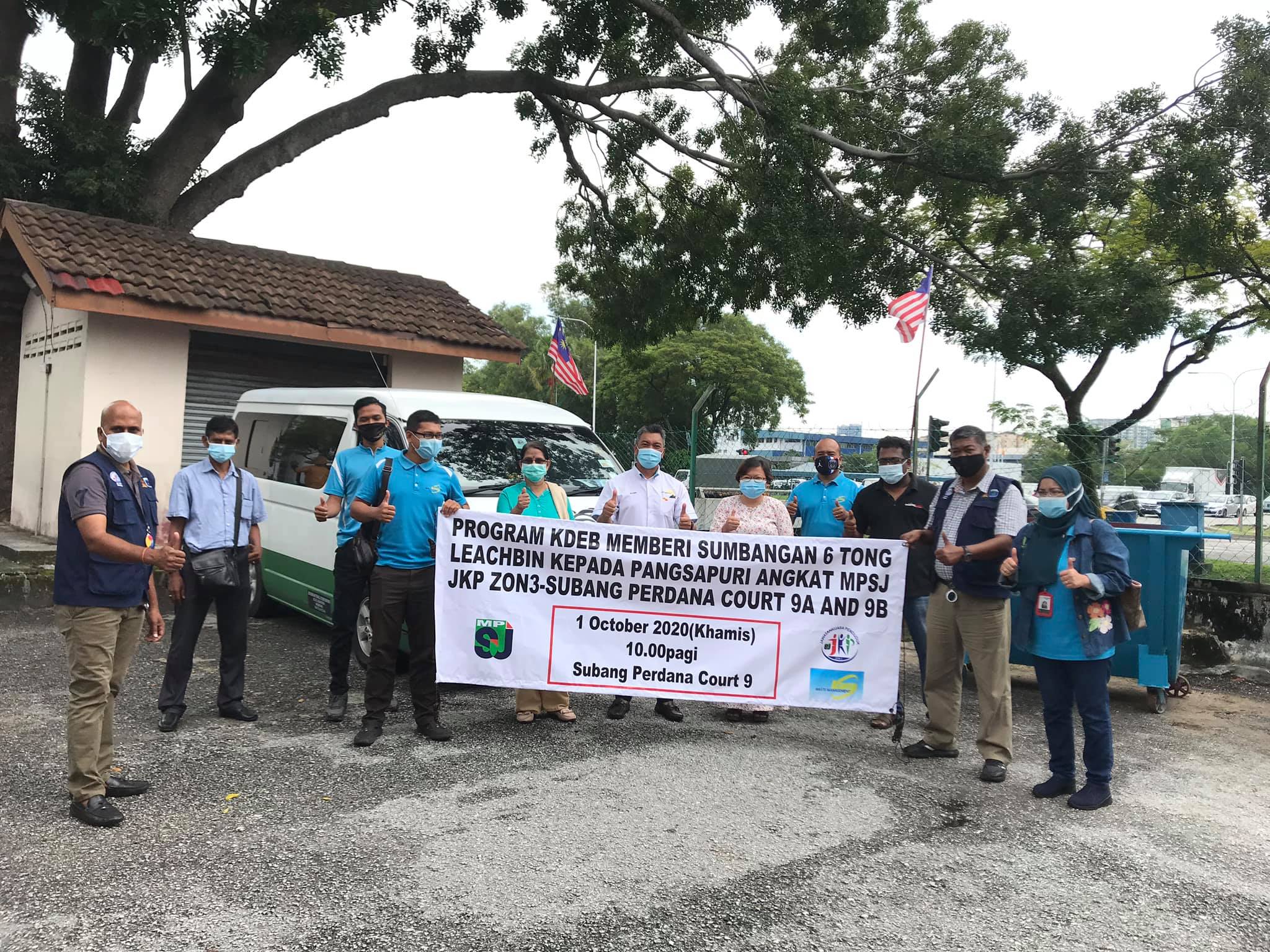 KDEB Waste Management - Penyerahan Tong Leach Bin di Court ...