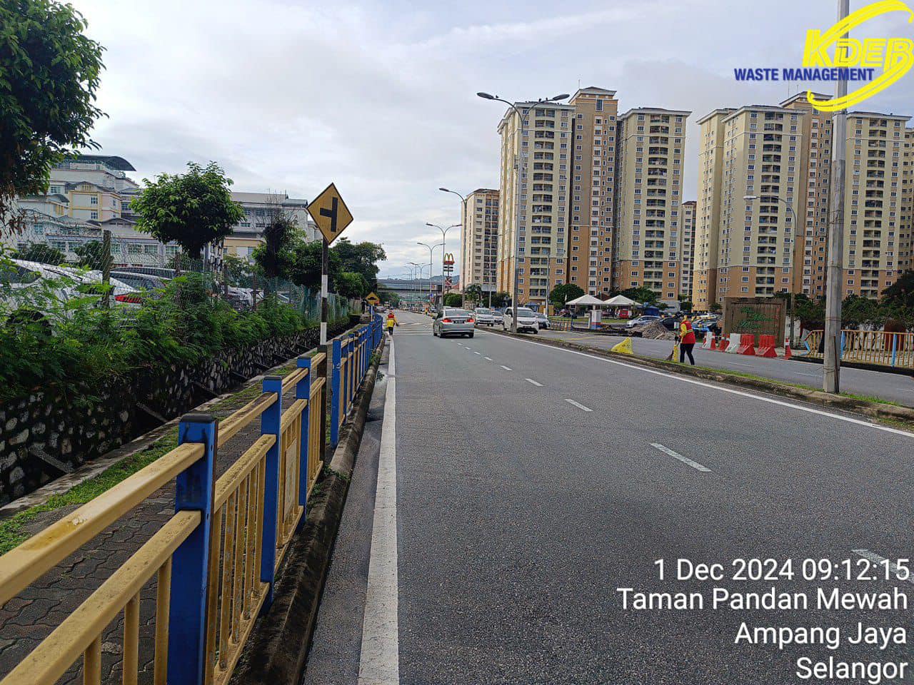 KDEB Waste Management - OPERASI PEMBERSIHAN DI KAWASAN AMPANG JAYA