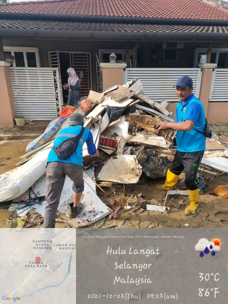 KDEB Waste Management - PEMBERSIHAN PASCA BANJIR DI NEGERI SELANGOR