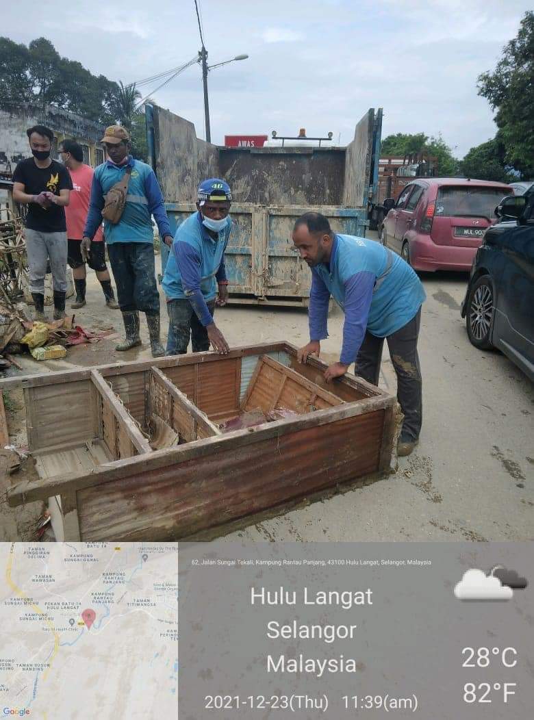 KDEB Waste Management - PEMBERSIHAN PASCA BANJIR DI NEGERI SELANGOR